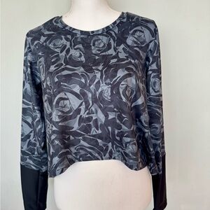 Handmade athletic Longsleeve | EUC | Black rose neutral color block | M/L